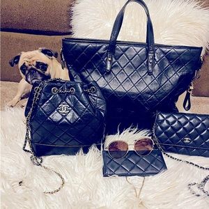 Large tote matching backpack crossover and sun glasses all authentic